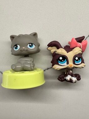 Littlest Pet Shop Gray Cat & Brown Pup Figures with Blue Eyes